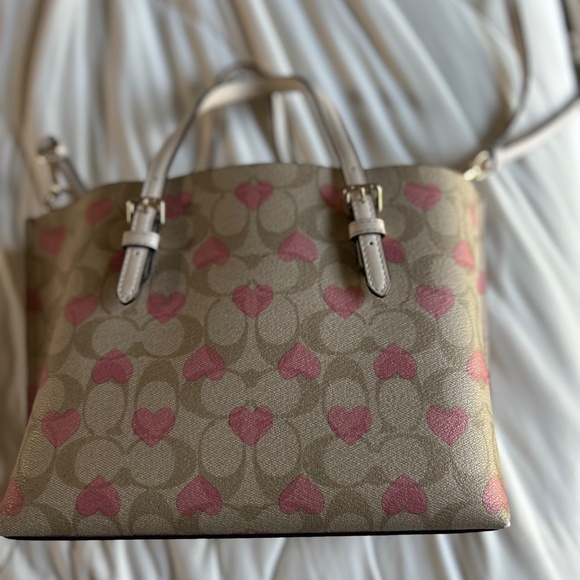 Coach Mollie Tote 25 w/Pink Hearts Valentines Collection - Picture 2 of 9